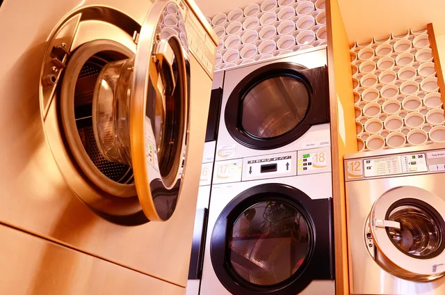 washing machine, dryer, laundromat, drum roll, laundry service, technology, glittering, washing machine, washing machine, washing machine, dryer, dryer, dryer, dryer, dryer, laundromat, laundry service, laundry service. Laundromats: What Owners Should Check Before Choosing