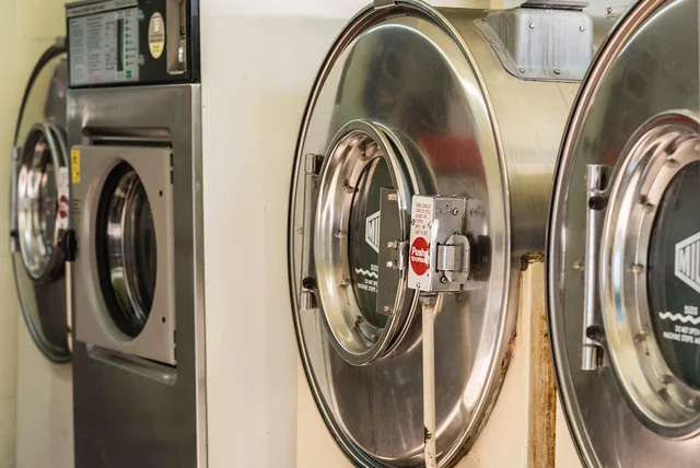 dryer, laundromat, dirty, electric, appliance, laundry, washday, clothes, brown clothes, dryer, dryer, dryer, dryer, dryer, laundromat, laundromat, laundry. Reviewing laundromat software: strengths, gaps and a verdict