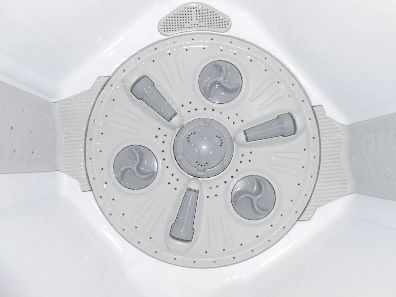 electronic, washing machine, inner view, washtub, rotator, drain, household, appliance, washer, equipment, white, laundry, electrical, domestic, wash, clean, housework, chore, clothes, tub, cleaner, design, home, clothing, modern, technology, electric, door, hygiene, house, nobody, top load, 3d, basket, rollers, washing machine, washing machine, washing machine, washing machine, washing machine. Which laundromat metrics deserve a monthly look for new owners