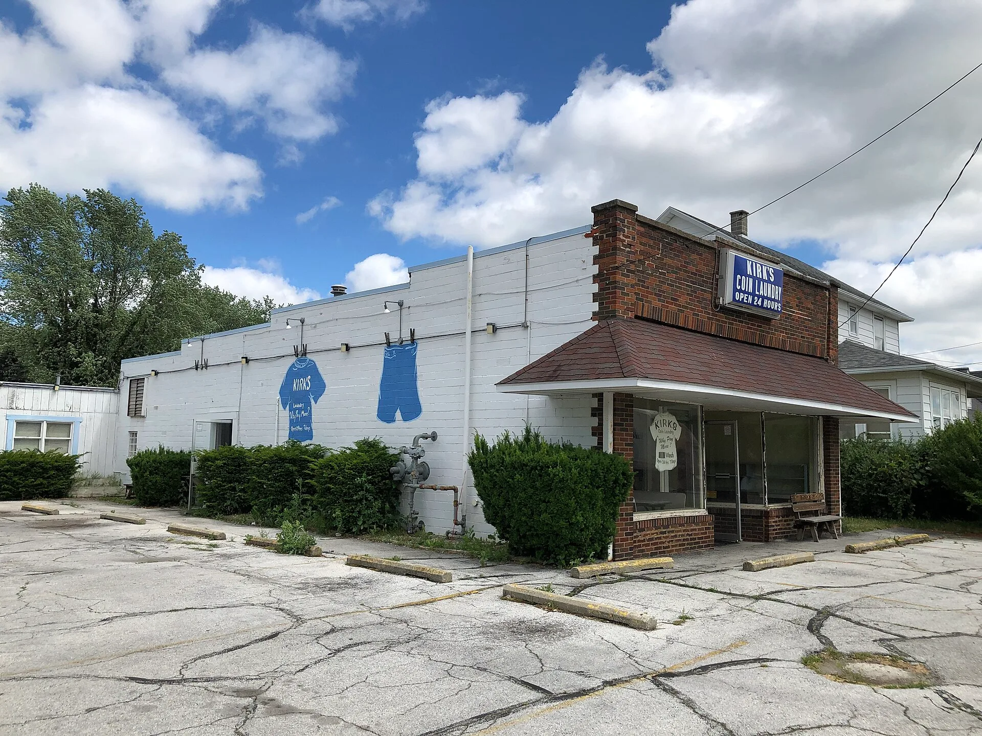 Kirk's Coin Laundry in Bowling Green, Ohio. 5 things to check in laundromat software